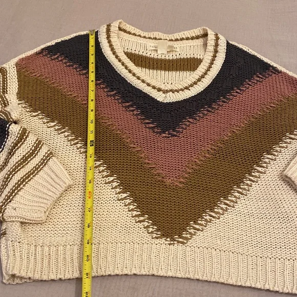 Saltwater LUXE Women's Blue Hailee Sweater V-Neck . Size M - Picture 6 of 8